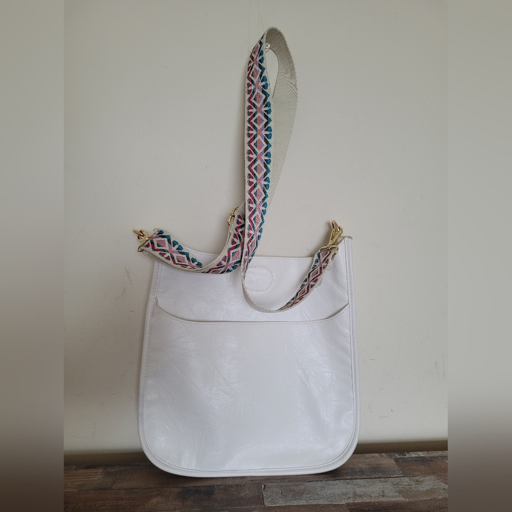 Ahdorned Messenger Crossbody Bag. 12"12"